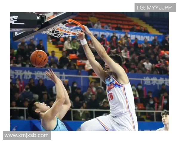 CBA新秀球员崭露头角表现惊艳引发关注未来潜力无限